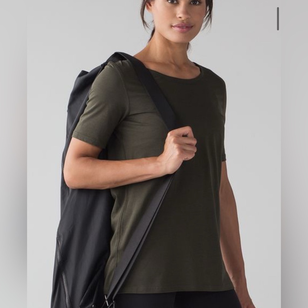 Lululemon Shirt (Olive green)